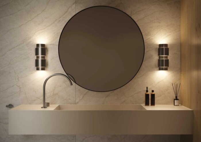 De SOFIA plafondlamp uit de Lightningware collectie in brushed gold, brushed copper of brushed gun metal combineert elegantie en functionaliteit met een modern, compact ontwerp (L100 x W100 x H260 mm) en een ronde afwerking. Deze lamp biedt sfeervolle, ge