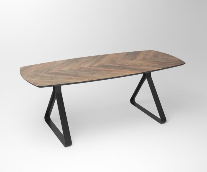 Notenhouten eettafel met Triangle Stalen tafelpoten