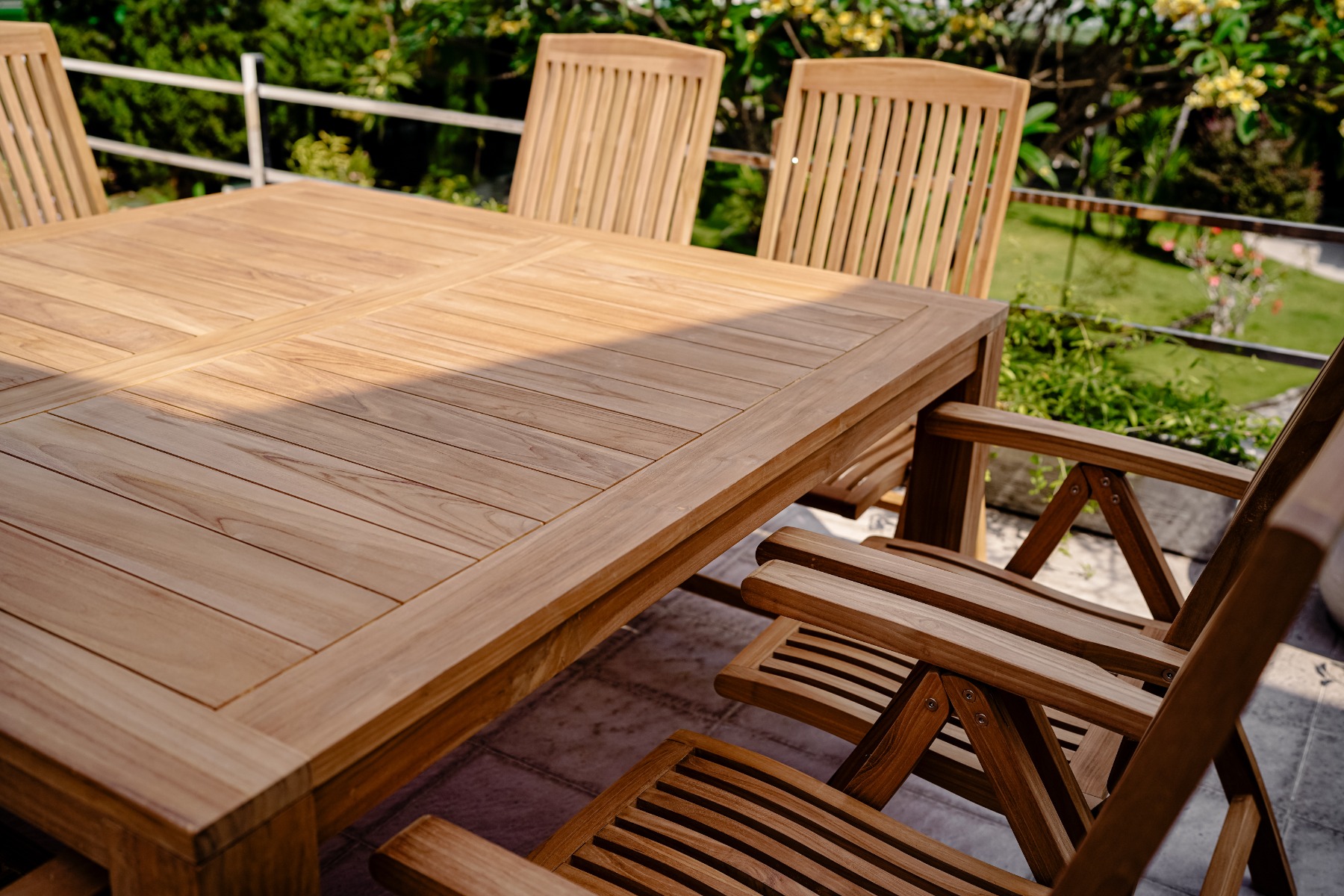 Teak Tuintafel 160x160x75 | Grote tuintafel vierkant - view 3