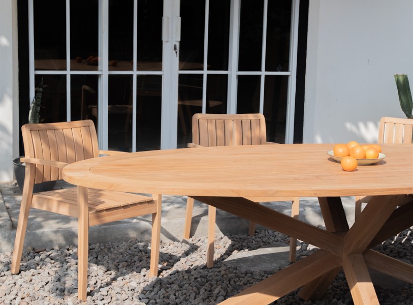 Teakea ovale teakhouten tuintafel 260x110 cm – luxe massieve eettafel voor buiten – geschikt voor 6 tot 8 personen - view 3